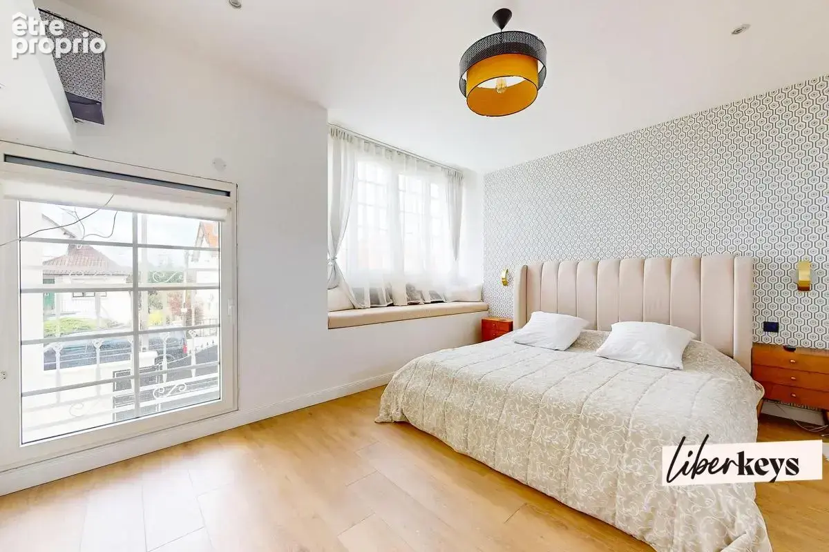 Maison atypique entièrement rénovée – 139,62 m² – DPE A – Jardin & garage de 40 m² - photo 5