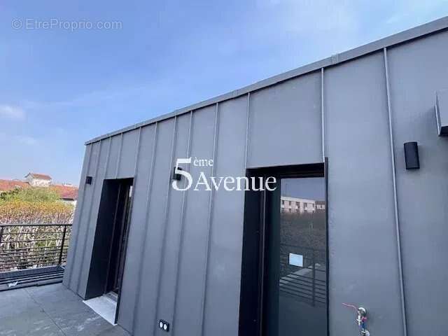 Maison à SAINT-MAUR-DES-FOSSES