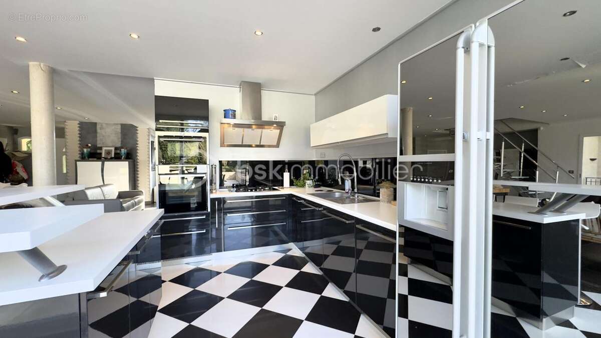 Maison à ARMENTIERES-EN-BRIE