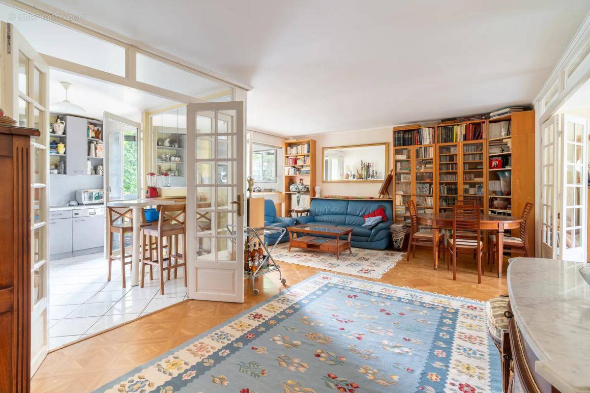 Appartement à LE KREMLIN-BICETRE