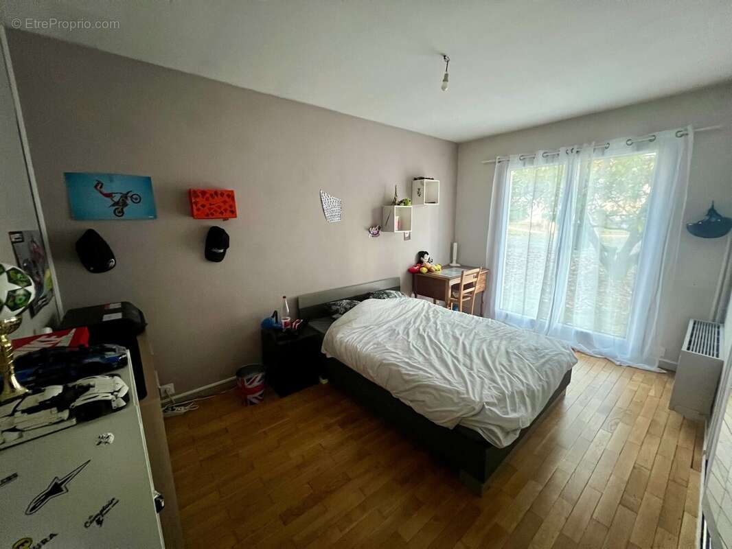 Maison à BRUYERES-LE-CHATEL