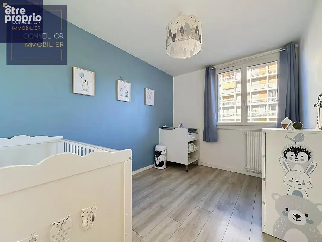 Appartement Oullins T5 - 4 chambres - Balcons - Place de parking et cave - photo 10