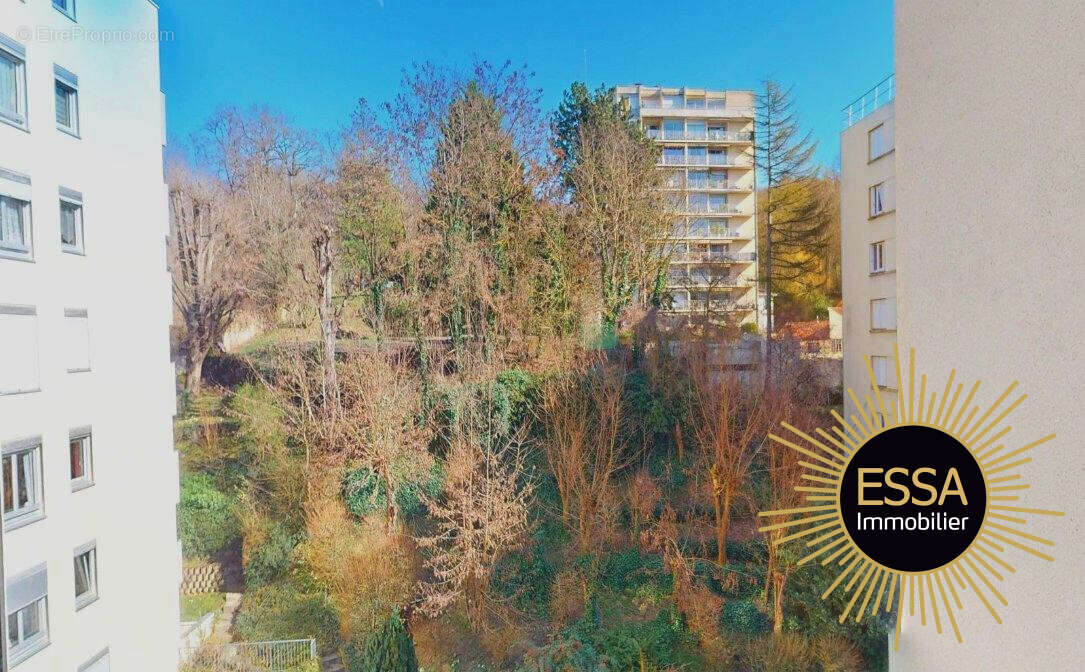 Appartement à CHAVILLE