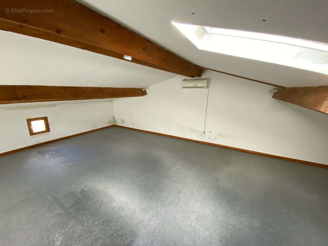 Maison à DURFORT-ET-SAINT-MARTIN-DE-SOSSENAC