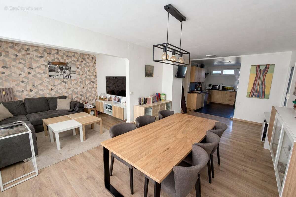 Appartement à LYS-LEZ-LANNOY
