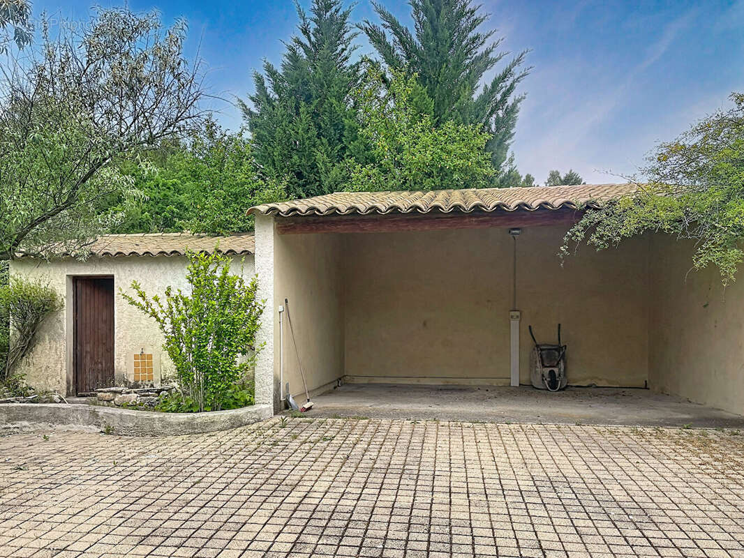 Maison à PIERREVERT