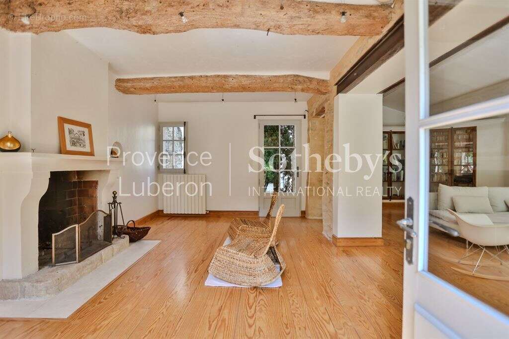 Maison à SAUMANE-DE-VAUCLUSE