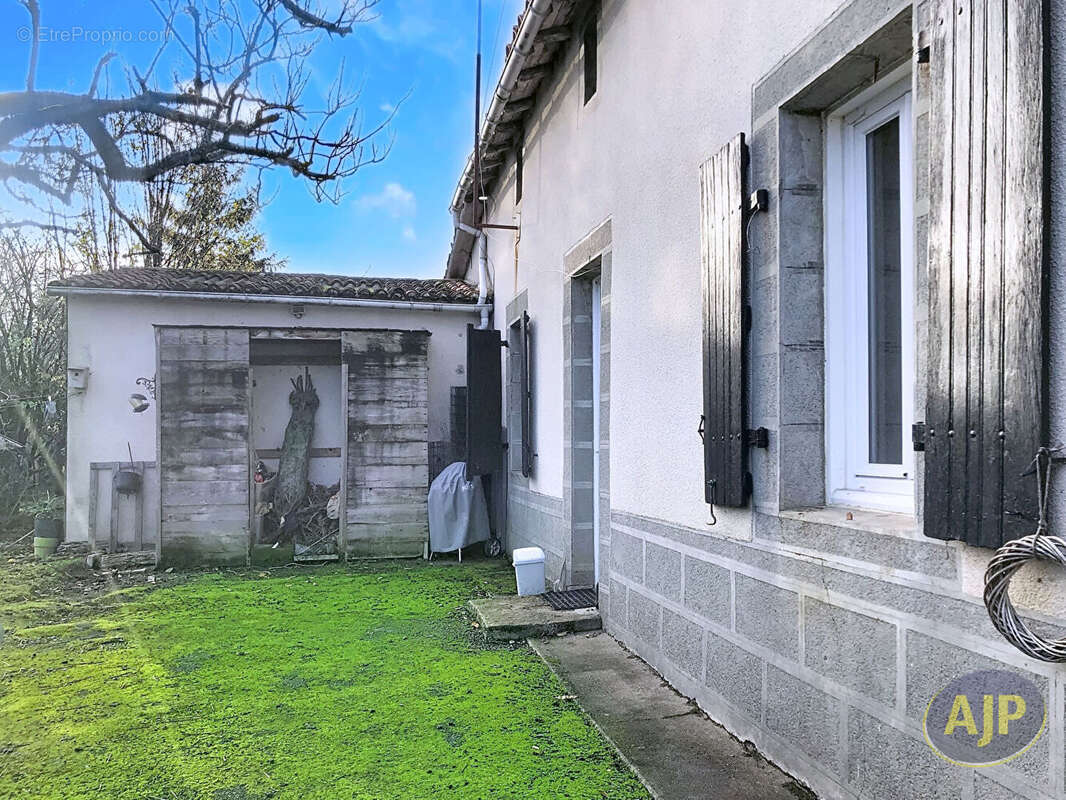 Maison à MAULEVRIER