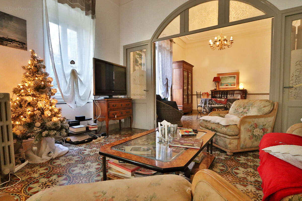 Maison à FLEURY