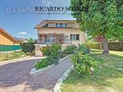 Maison à LE THILLAY