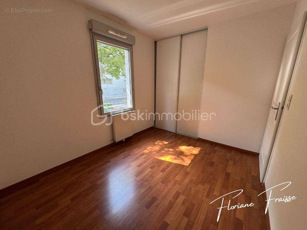 Appartement T4 de 84 m² – Terrasse – 3 Chambres – Place parking privative – Garage 30 m² en option - photo 10