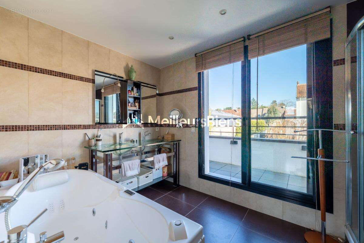 Maison à SAINT-CLOUD