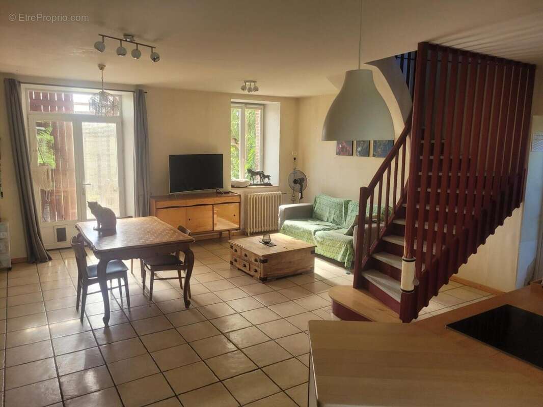 Maison 109 m² à Bazoches-Au-Houlme  - photo 2