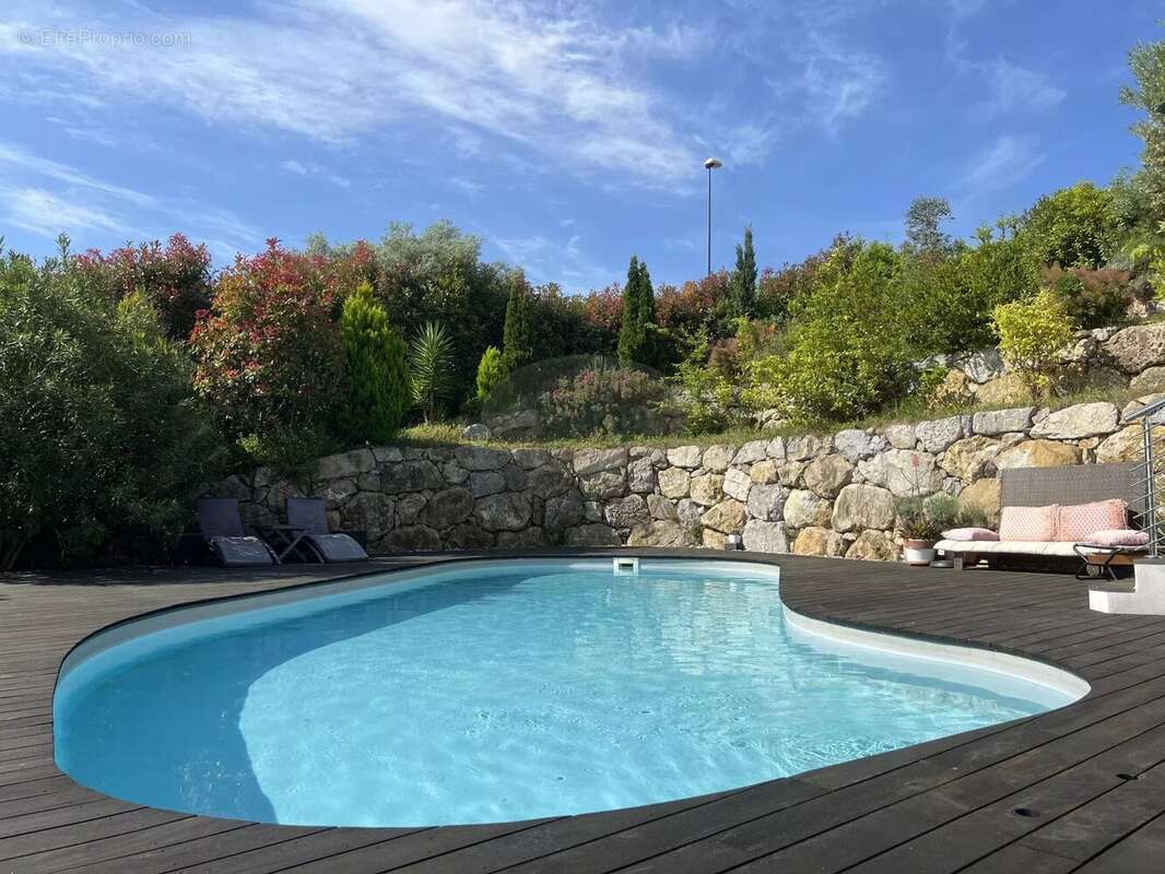 Maison à CAGNES-SUR-MER