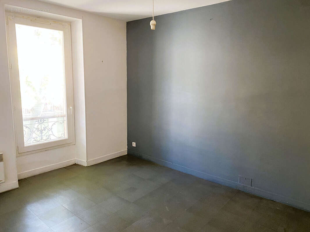 Appartement à JOUQUES