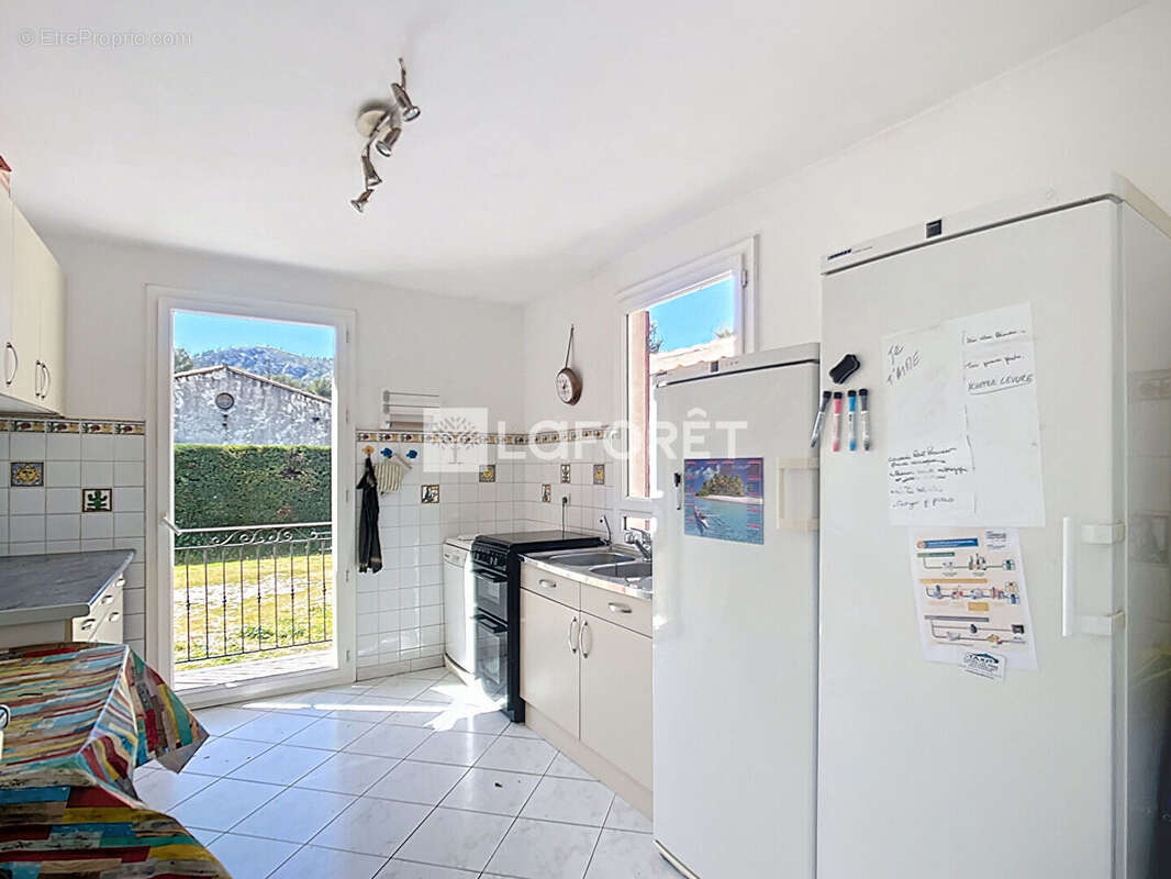 Maison à CUGES-LES-PINS