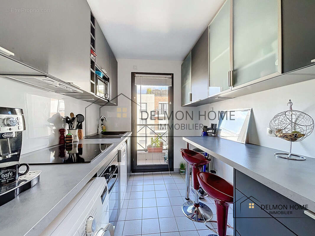 Appartement à COURBEVOIE