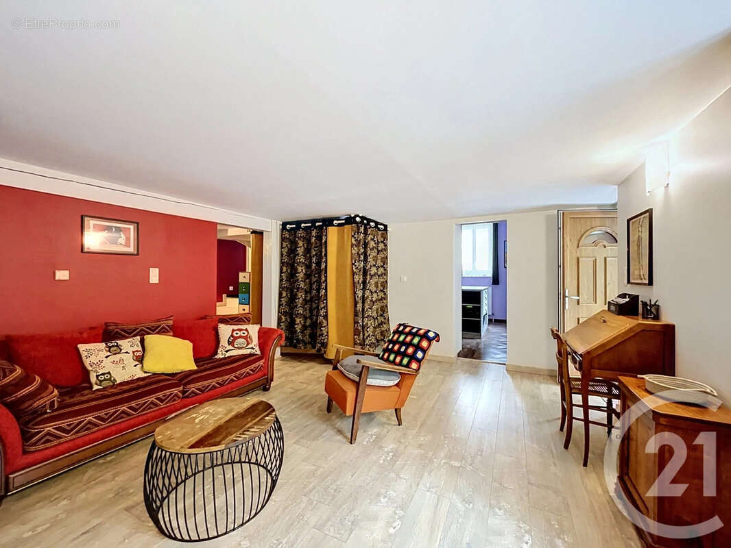 Maison 212 m² à Bains-Les-Bains  - photo 11