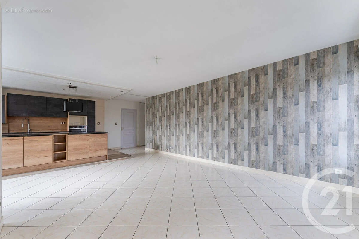 Appartement à SAINT-FONS