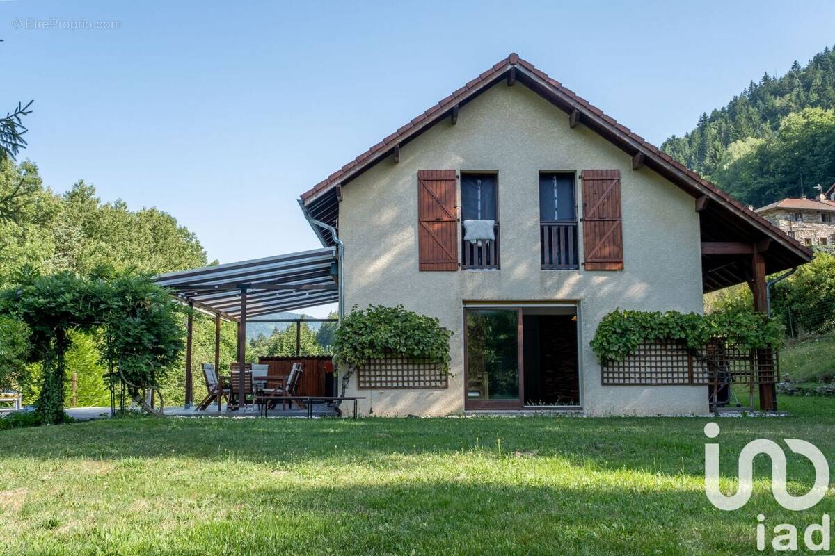 Photo 1 - Maison à ALLEVARD