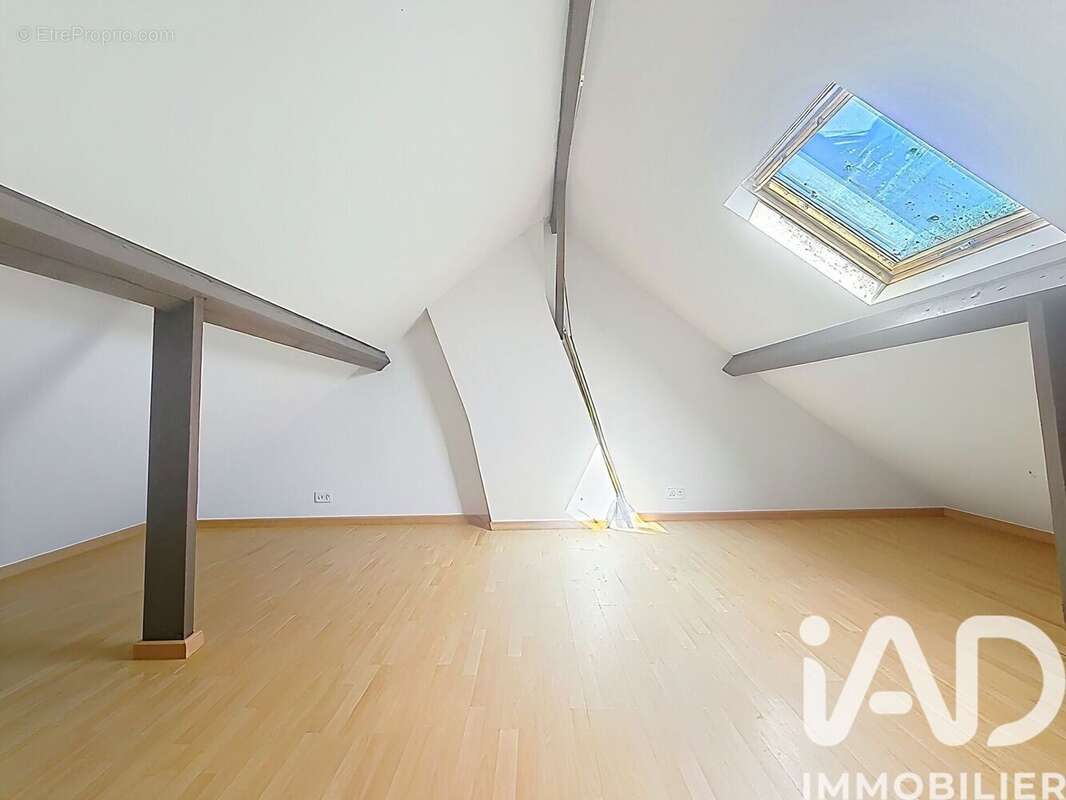 Maison 100 m² à Lambres-Lez-Douai  - photo 3