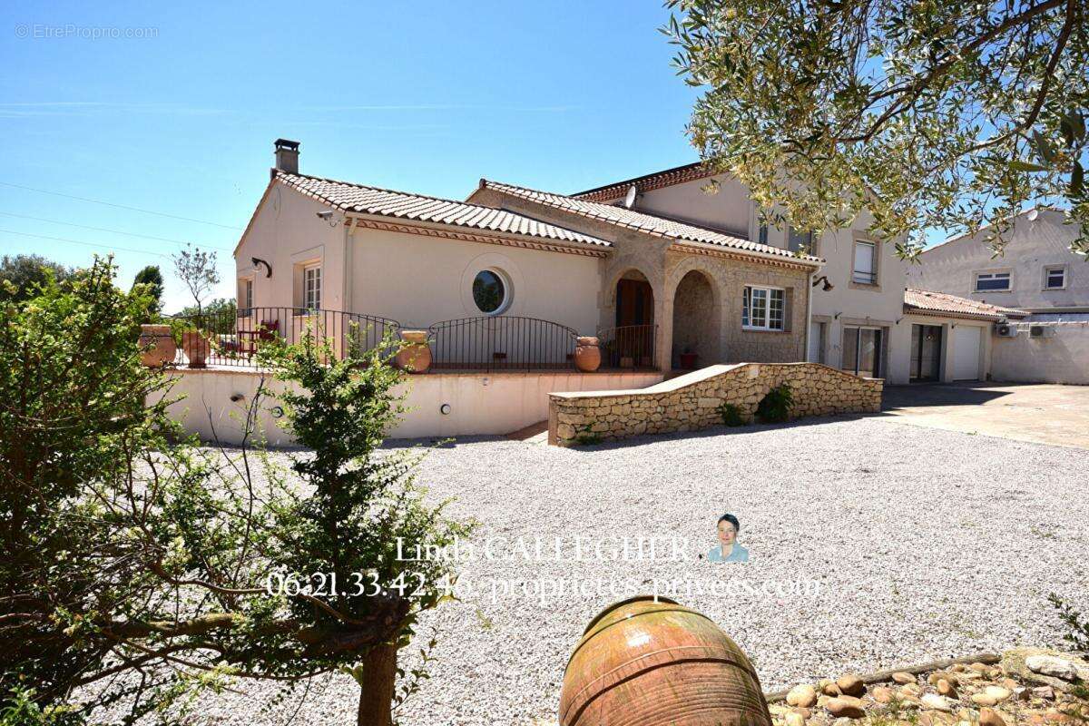 Villa 350m2 dont 9 pièces avec piscine et appartement en annexe - photo 9