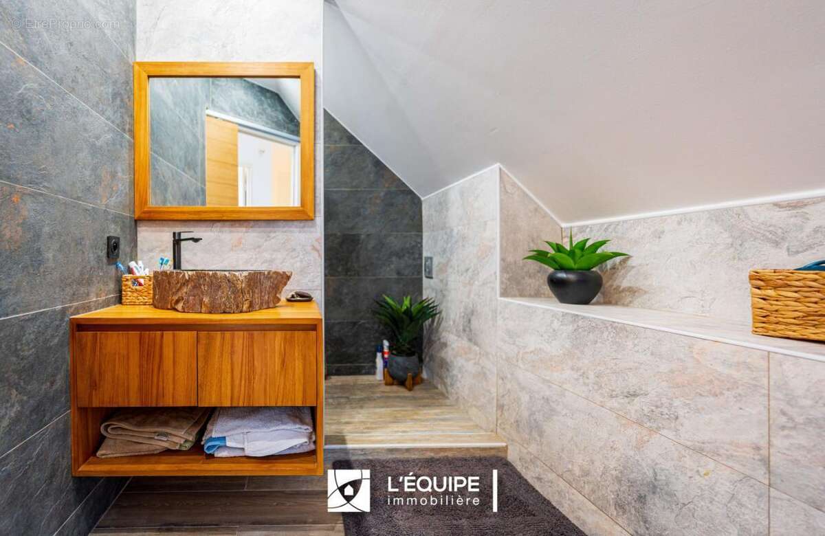 Appartement à SAINT-DENIS