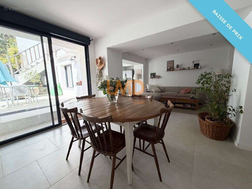Maison à NIMES