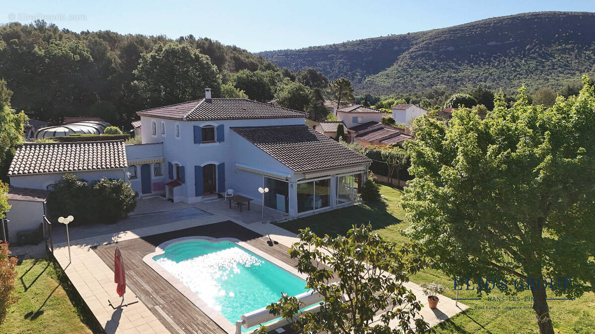 Maison à NANS-LES-PINS