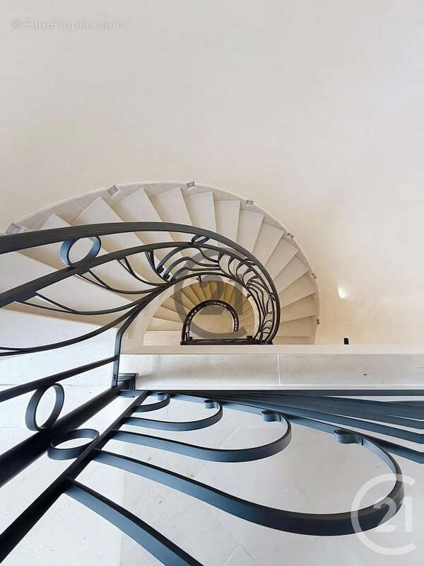 Maison à LAINES-AUX-BOIS