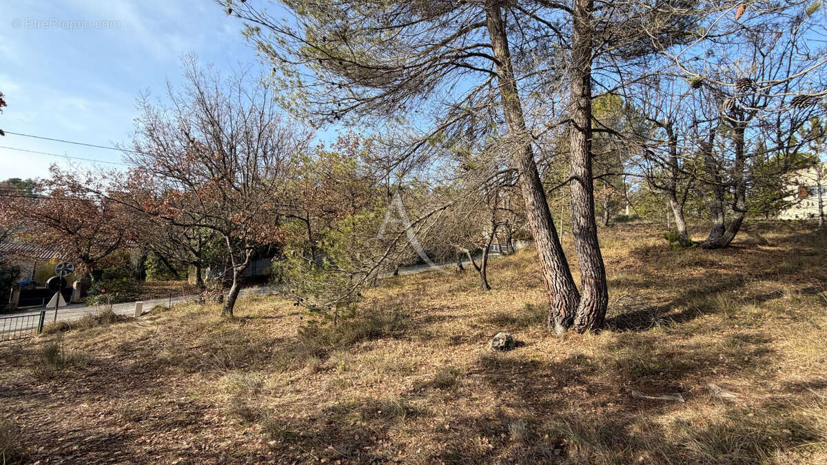 Terrain à PIERREVERT