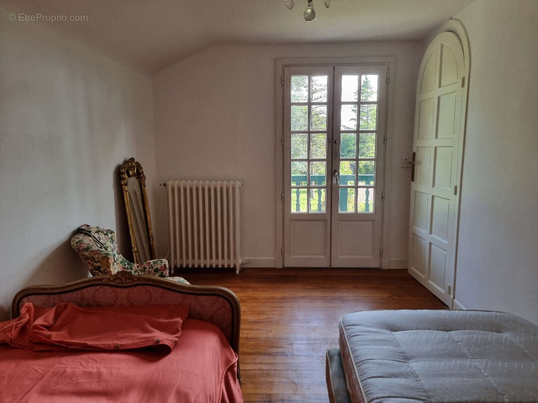 Maison à SAINT-PALAIS