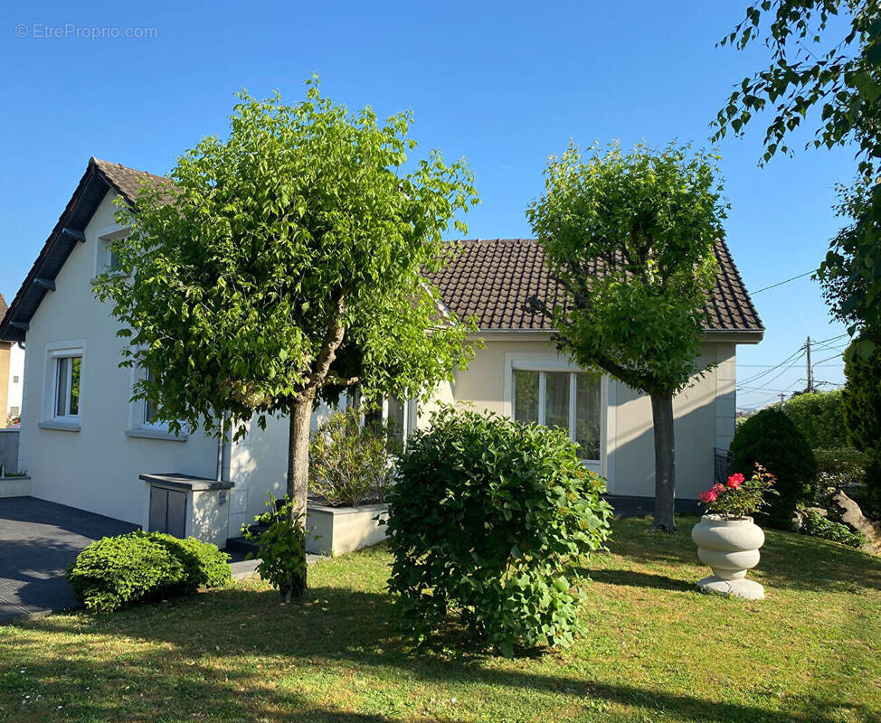 Maison à CHAMPS-SUR-MARNE