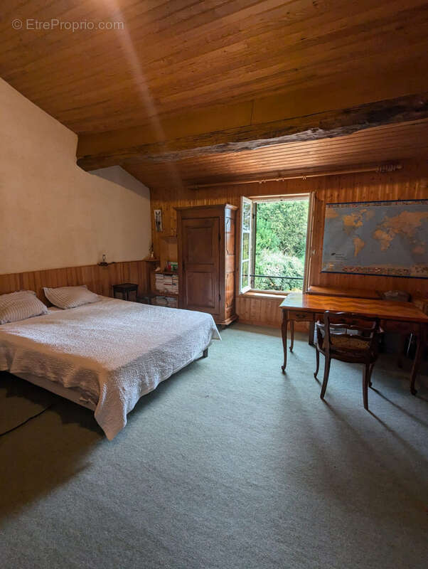 Maison à RAUZAN