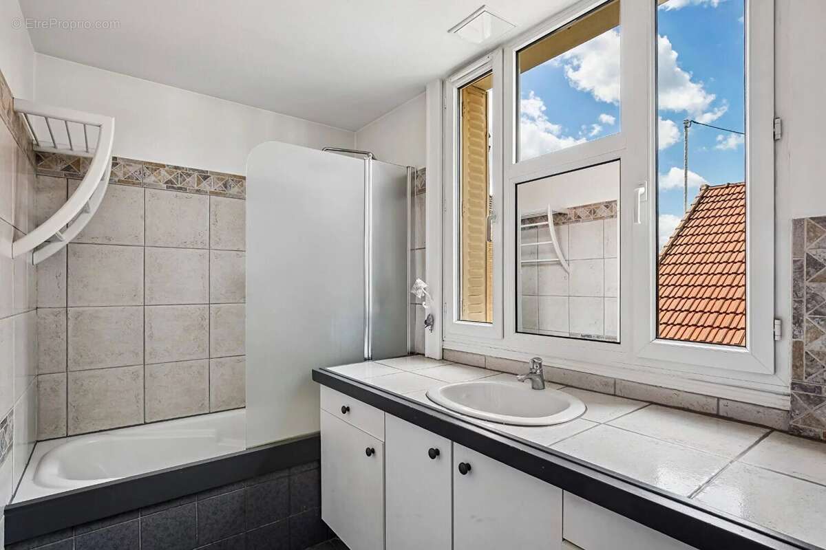 Bas de Chatou - Maison 136 m² au sol - 7 mn RER et centre ville - photo 12