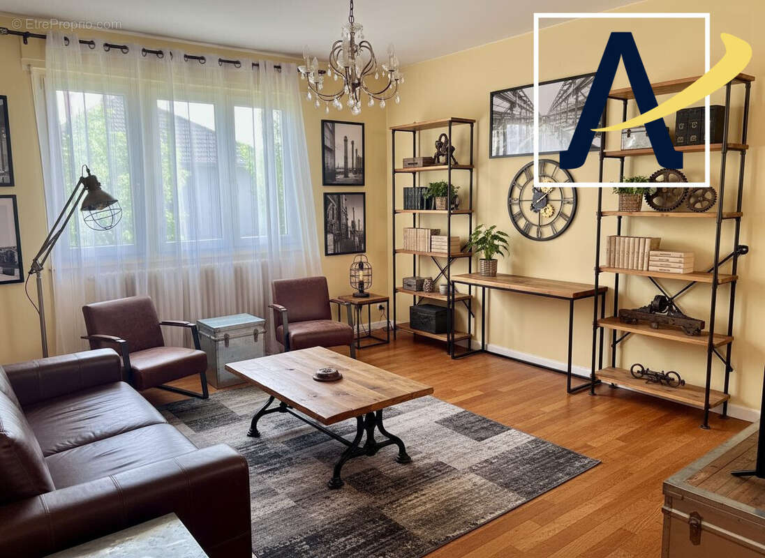 SALON PHOTO IA  - Maison à VALDOIE