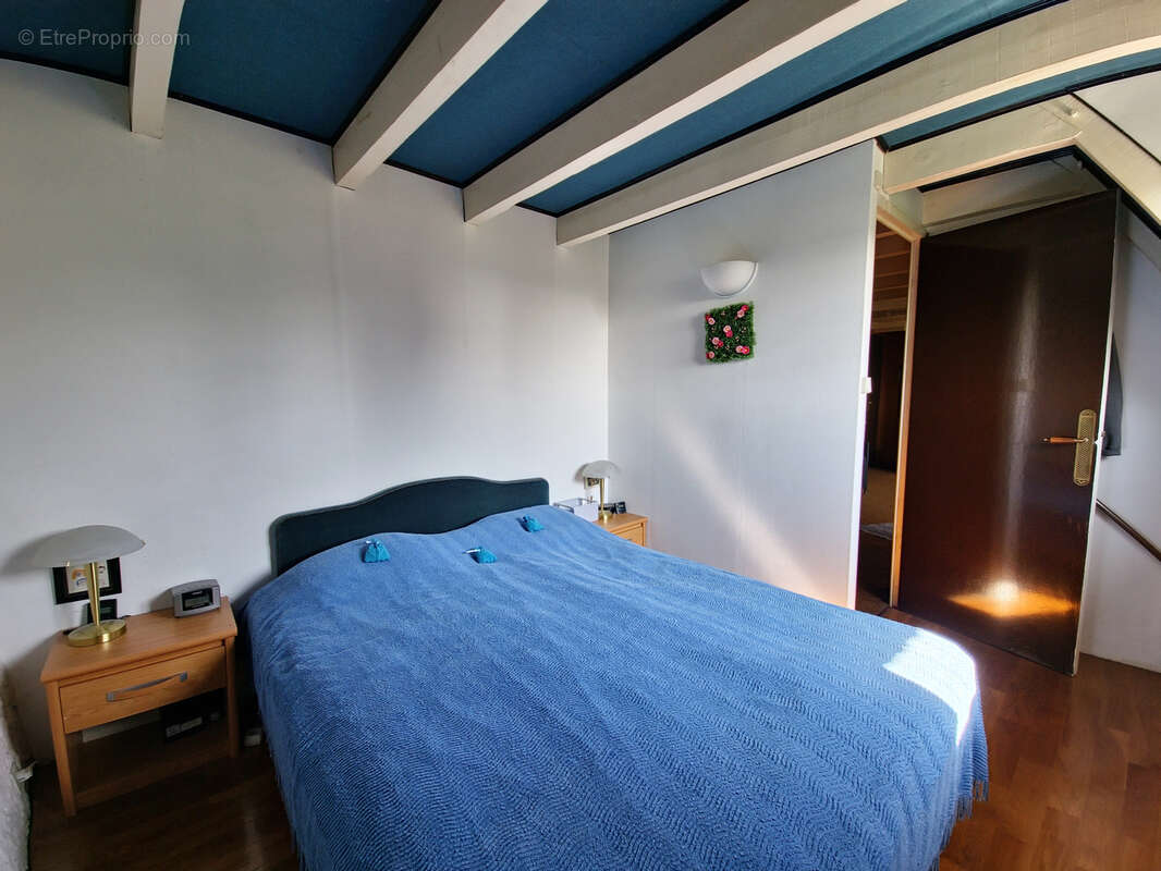 Maison à SAINT-CIRGUES-DE-JORDANNE