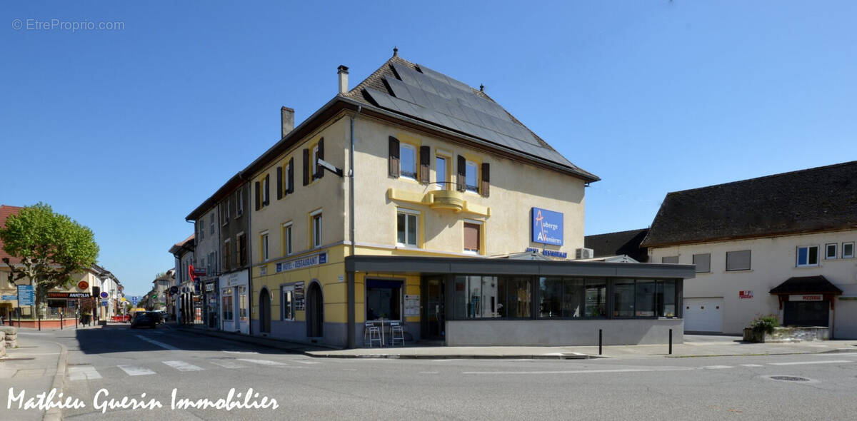 Commerce à VEYRINS-THUELLIN