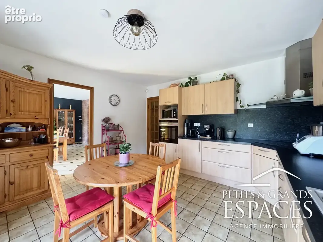 Maison familiale de 170 m2 en semi-plain-pied, 4 chambres et sous-sol complet - photo 13