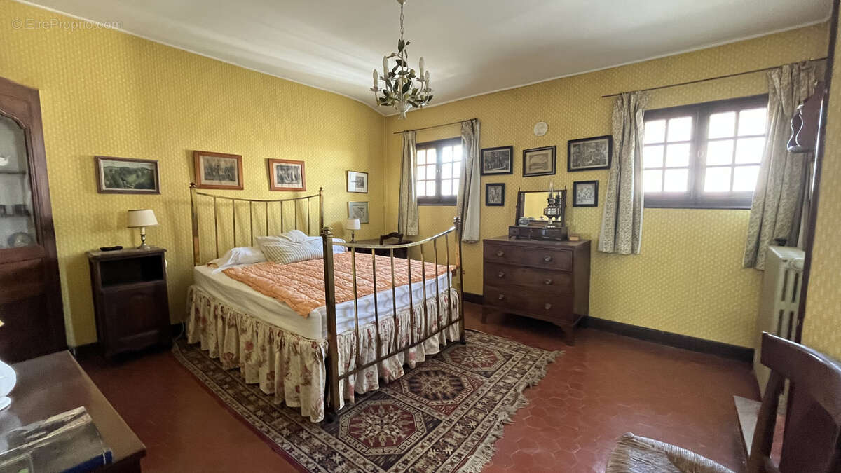 Maison à PERNES-LES-FONTAINES