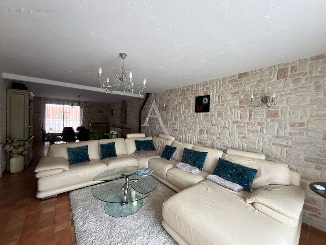 Maison Juziers 188 m², parcelle 762 m², 4 chambres - photo 4