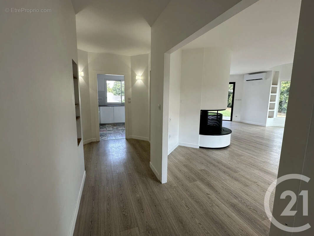 Maison 199 m² à Toulouse  - photo 2