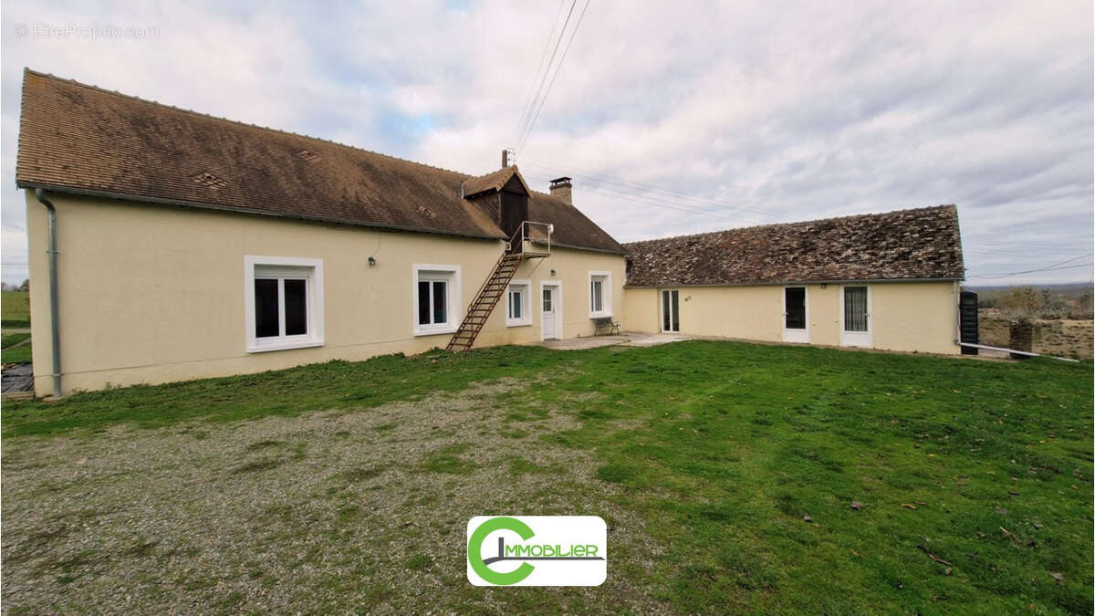 Maison à THORIGNE-SUR-DUE