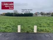 Terrain à COURLON-SUR-YONNE