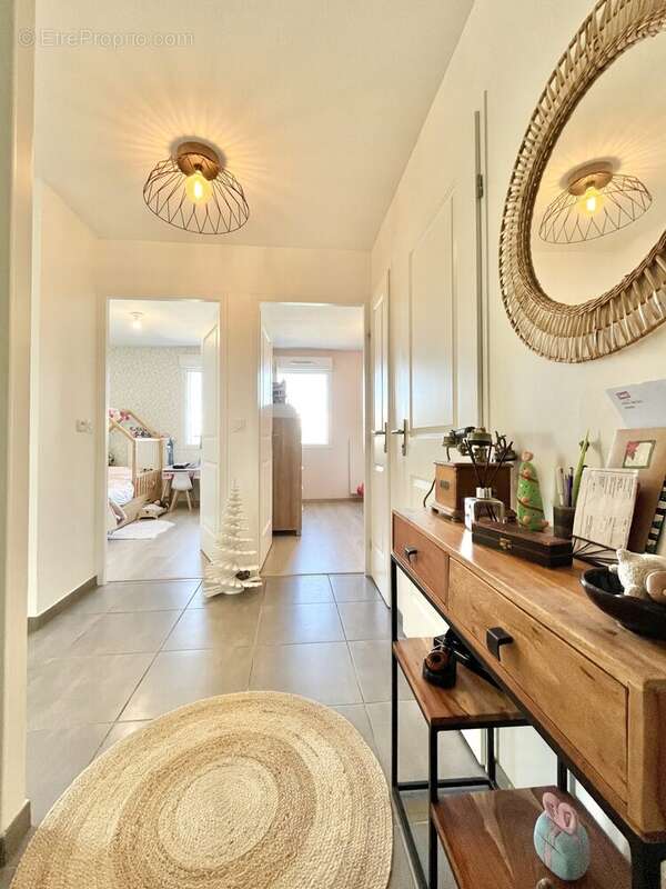 Appartement à COGNIN