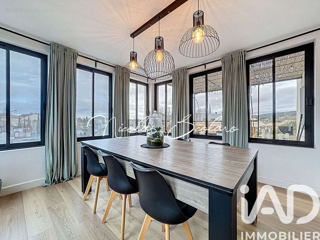 Photo 6 - Appartement à L'ISLE-SUR-LA-SORGUE