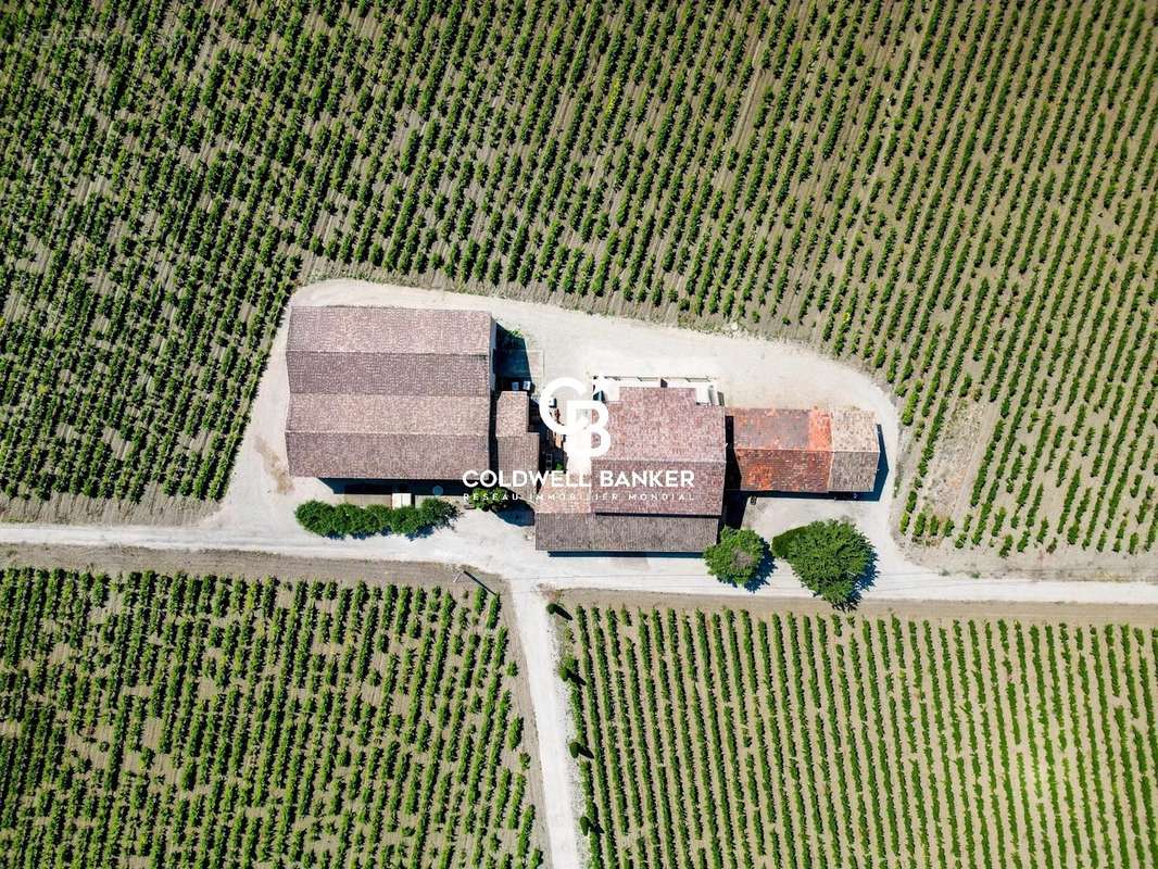 Maison à SAINTE-CECILE-LES-VIGNES