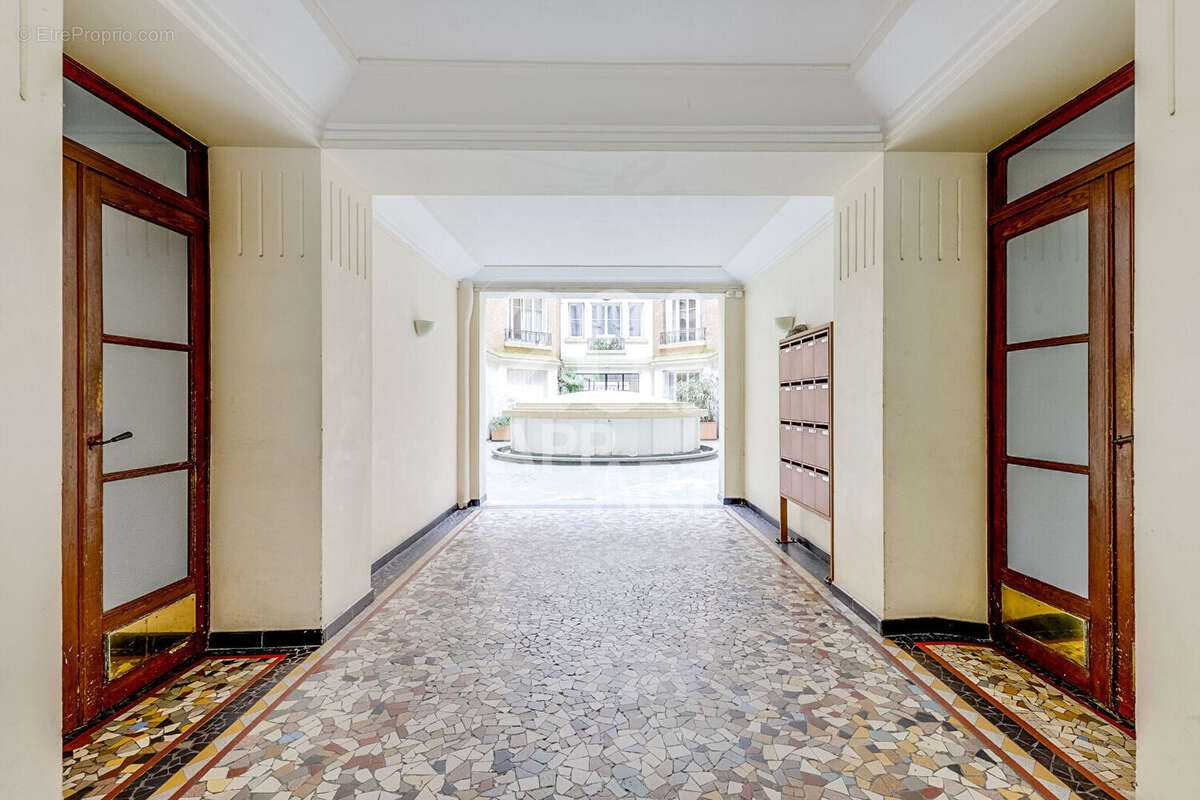 Appartement à PARIS-20E