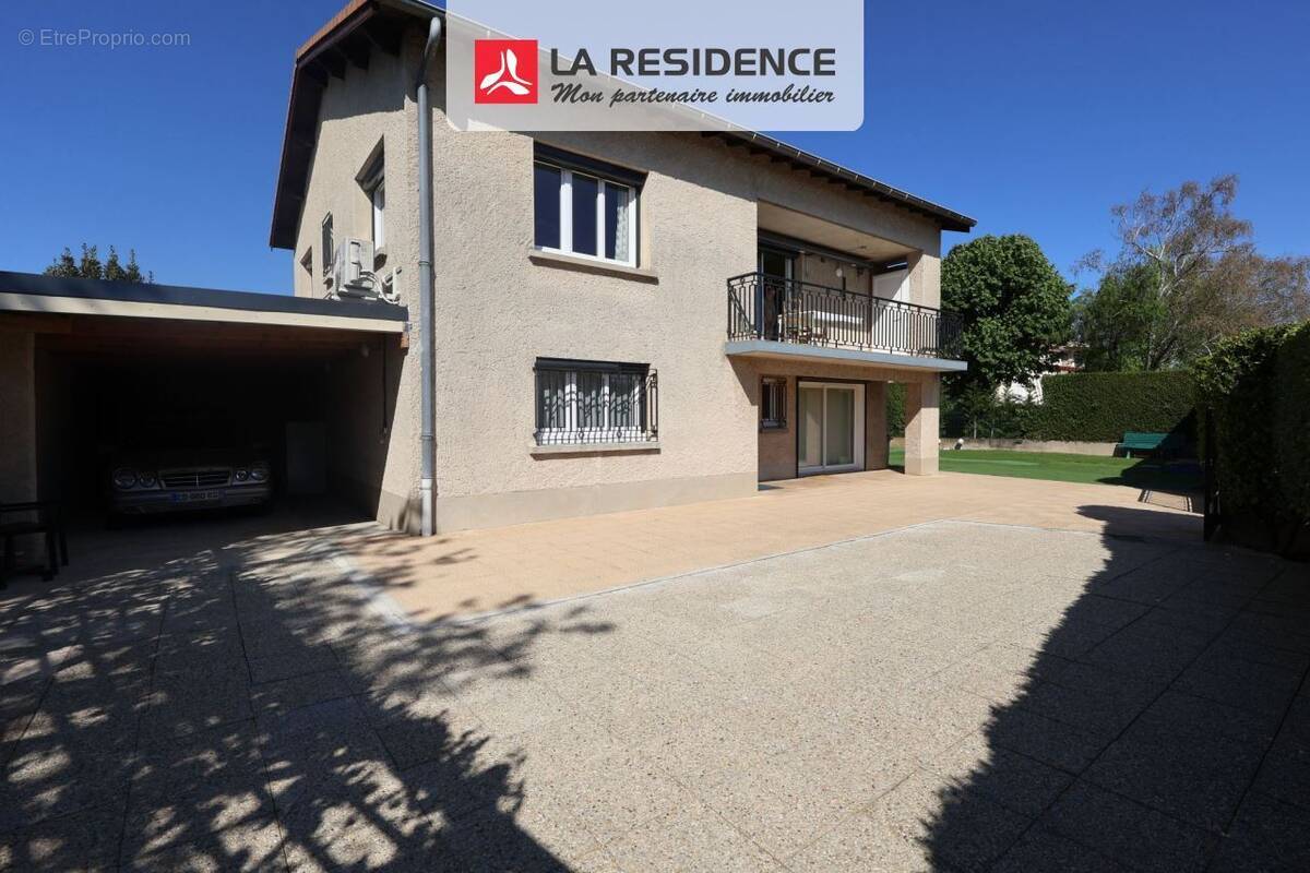 Maison à BOURG-LES-VALENCE