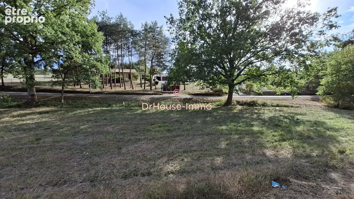 Terrain 2 106 m² à vendre à Condat-Sur-Trincou (24530) - photo 3